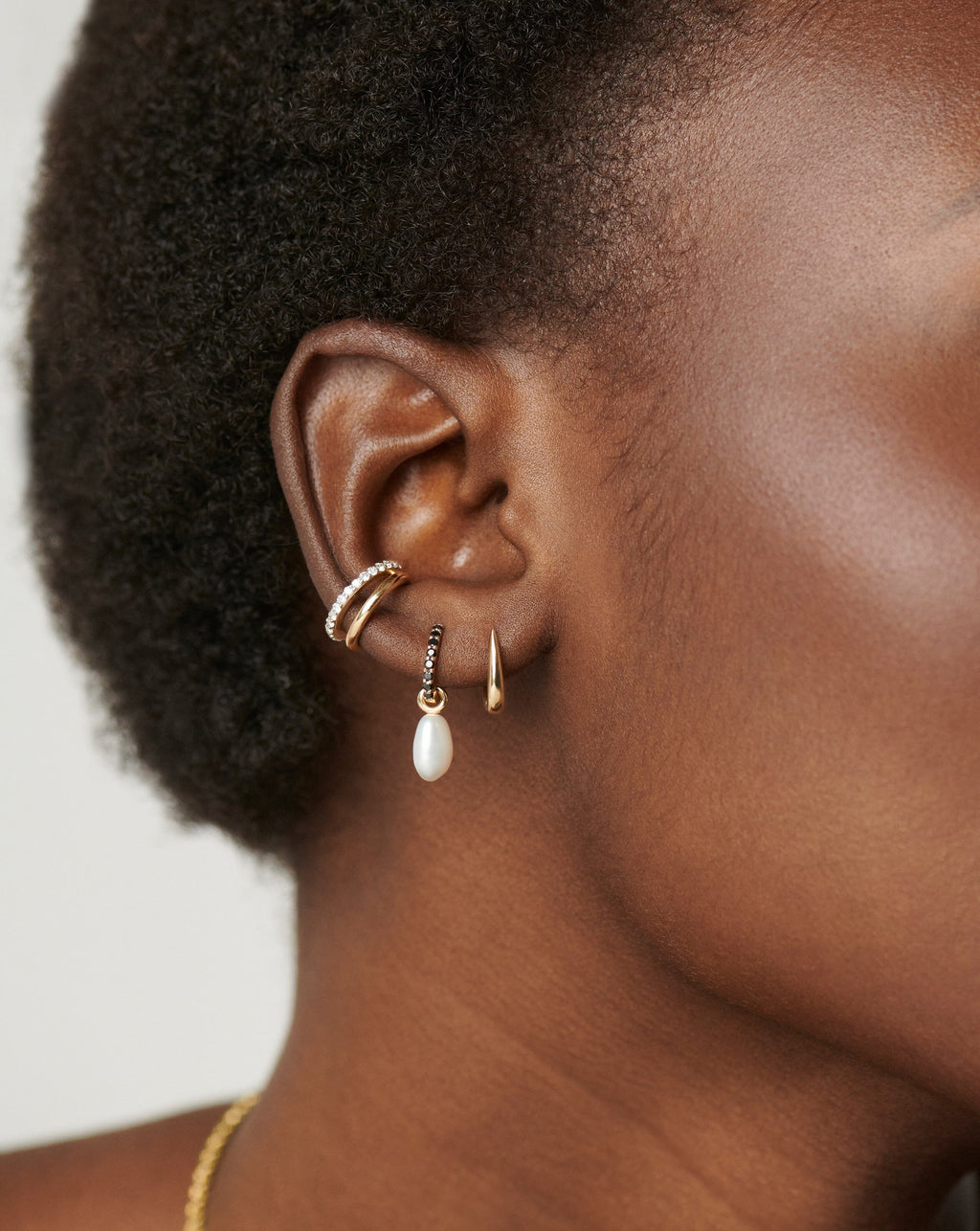 Solid Gold Claw Huggies | 14ct Solid Gold