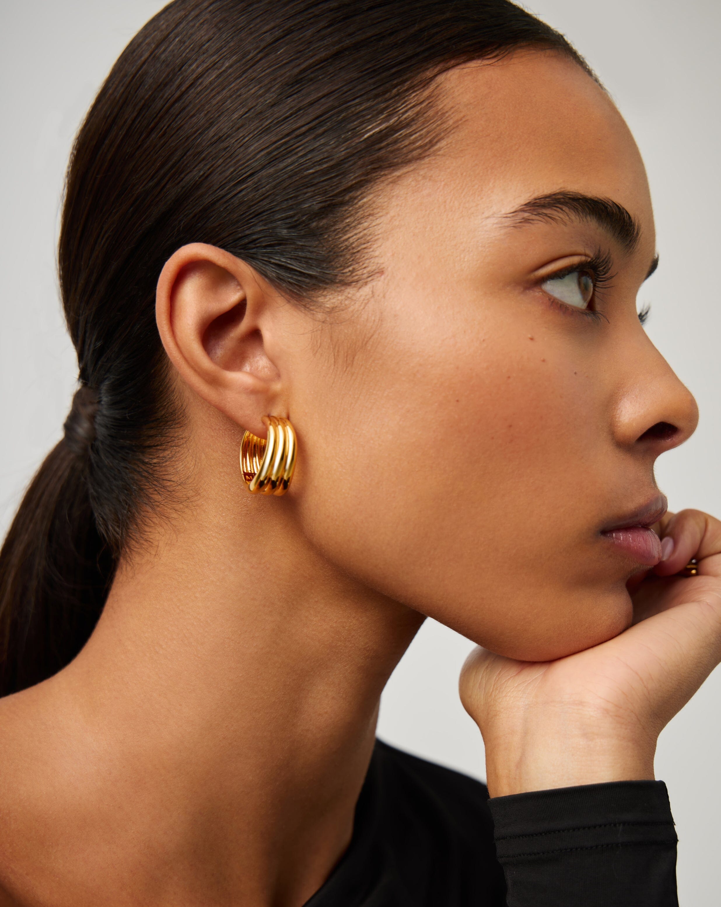 Savi Triple Ridge Medium Hoop Earrings | 18ct Gold Plated